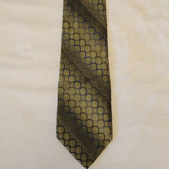 Meeting Street men's green circle design tie - Picture 1 of 2